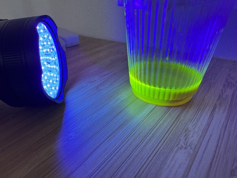 פנס לד UV50 פנס LED לאיתור נזילות בצנרת – תמונה 1